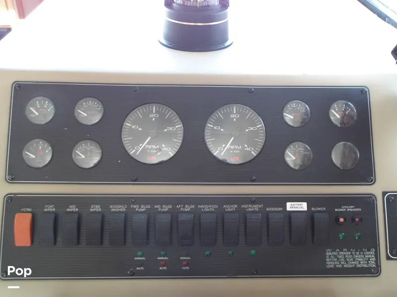 Slide: The Image of Bayliner 3388 2000 - 13118637