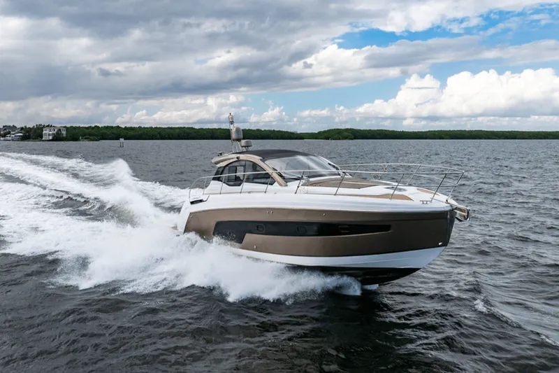 Slide: The Image of Azimut ATLANTIS 45 2020 - 2