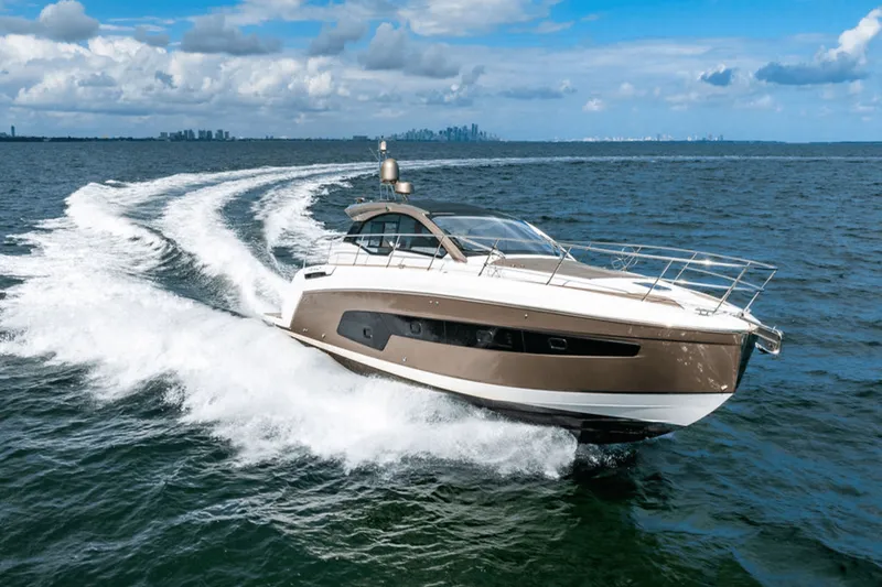 Slide: The Image of Azimut ATLANTIS 45 2020 - 21