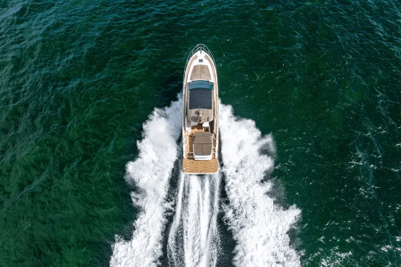 Slide: The Image of Azimut ATLANTIS 45 2020 - 22