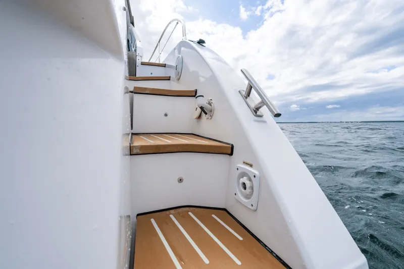 Slide: The Image of Azimut ATLANTIS 45 2020 - 31