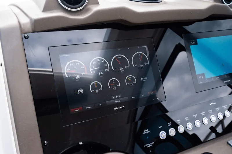 Slide: The Image of Azimut ATLANTIS 45 2020 - 43