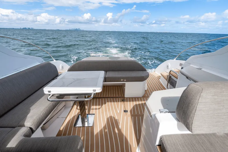 Slide: The Image of Azimut ATLANTIS 45 2020 - 51