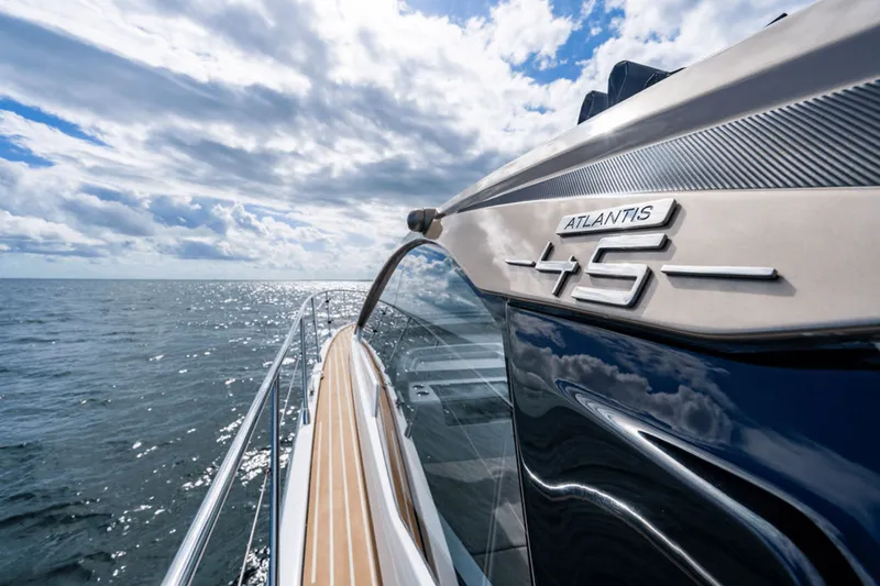 Slide: The Image of Azimut ATLANTIS 45 2020 - 52