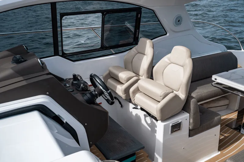 Slide: The Image of Azimut ATLANTIS 45 2020 - 60