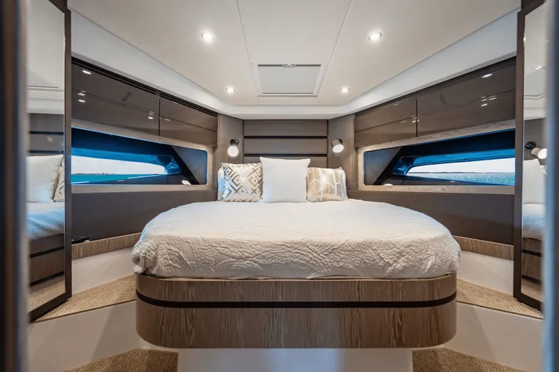 Slide: The Image of Azimut ATLANTIS 45 2020 - 63