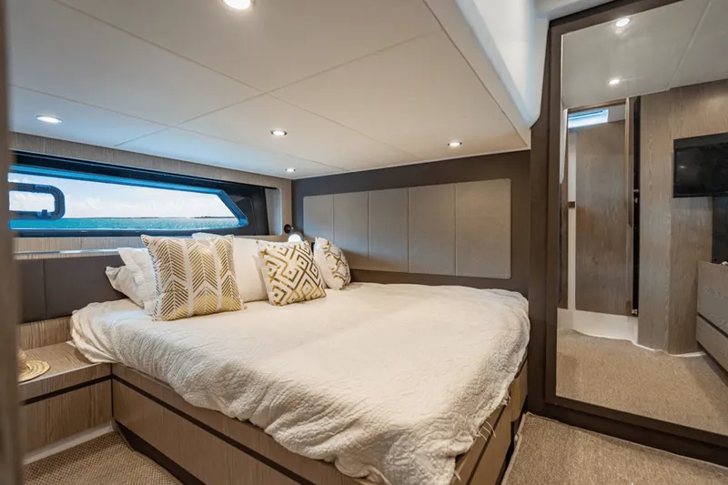 Slide: The Image of Azimut ATLANTIS 45 2020 - 69