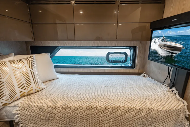 Slide: The Image of Azimut ATLANTIS 45 2020 - 74