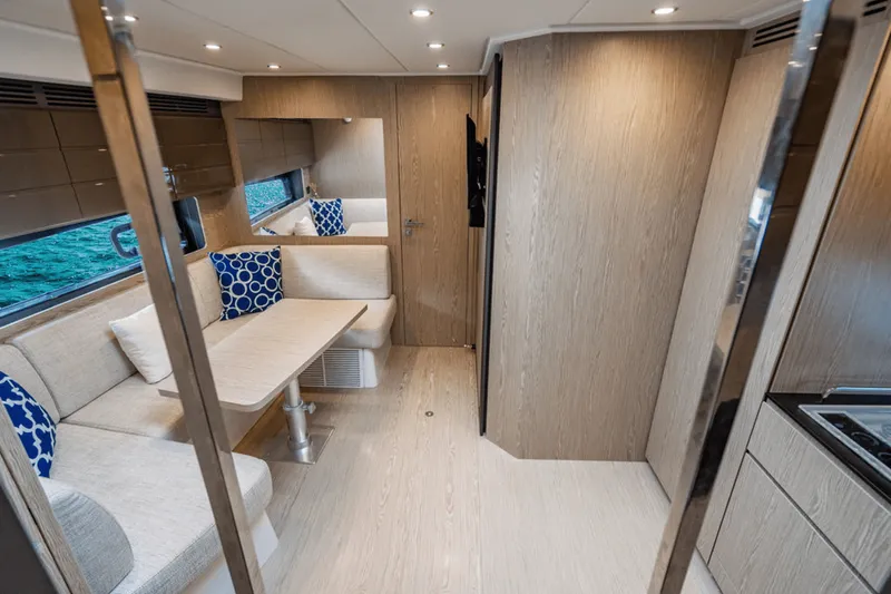 Slide: The Image of Azimut ATLANTIS 45 2020 - 77