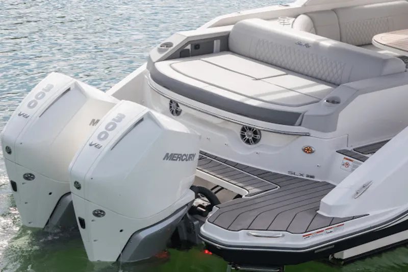 Slide: The Image of Sea Ray 310 SLX-OB 2023 - 19