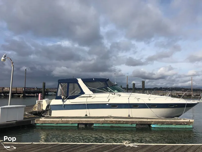 The Image of Regal Commodore 360 1986 - 13541704