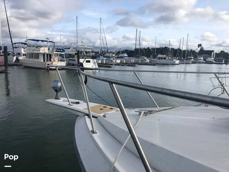 Slide: The Image of Regal Commodore 360 1986 - 13541723