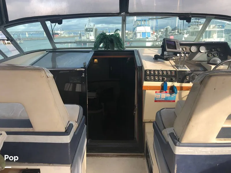 Slide: The Image of Regal Commodore 360 1986 - 13541743