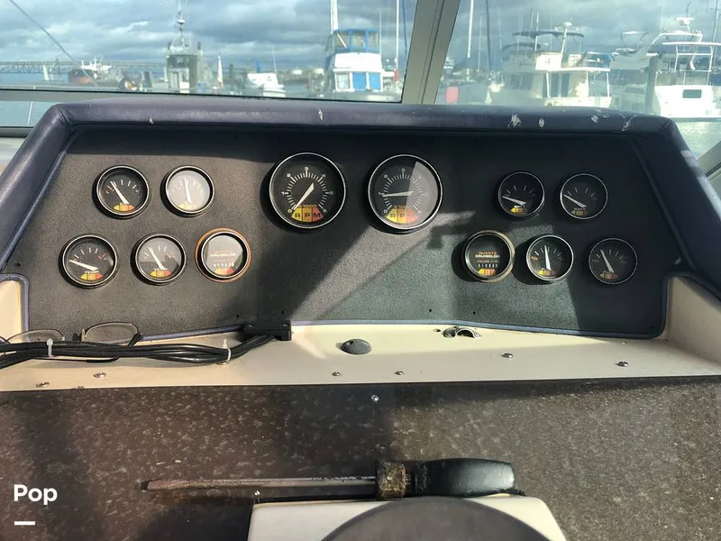 Slide: The Image of Regal Commodore 360 1986 - 13541737