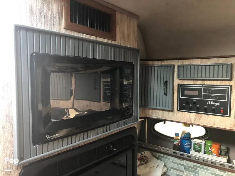 Slide: The Image of Regal Commodore 360 1986 - 13541756