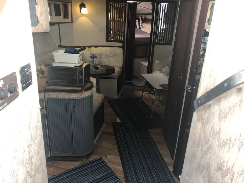 Slide: The Image of Regal Commodore 360 1986 - 13541748