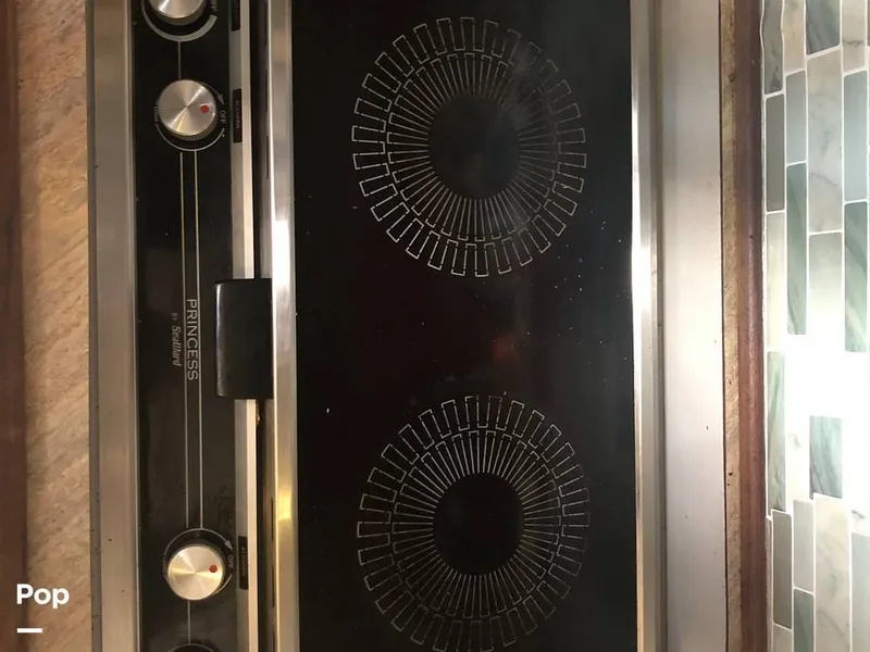 Slide: The Image of Regal Commodore 360 1986 - 13541802