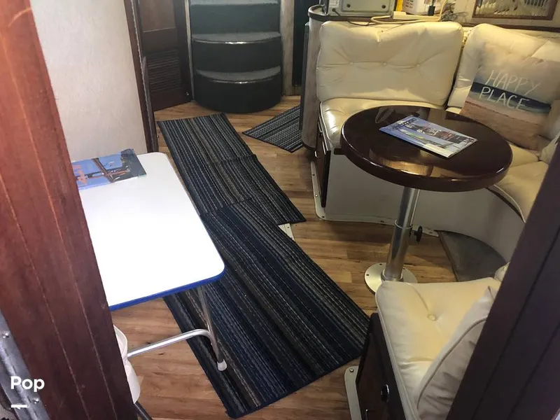 Slide: The Image of Regal Commodore 360 1986 - 13541781