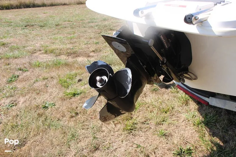 Slide: The Image of Sea Ray 190 Sport 2015 - 13160041