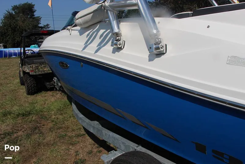 Slide: The Image of Sea Ray 190 Sport 2015 - 13160050