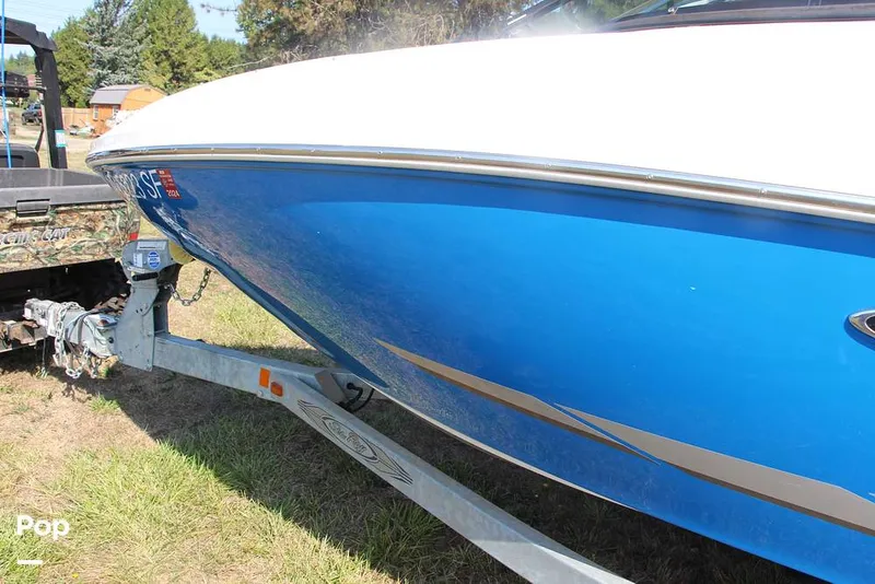 Slide: The Image of Sea Ray 190 Sport 2015 - 13160052