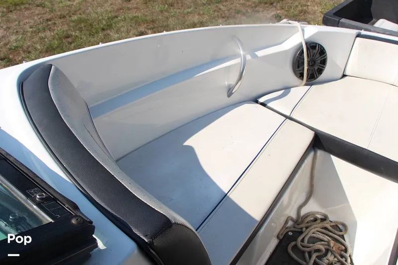 Slide: The Image of Sea Ray 190 Sport 2015 - 13160080