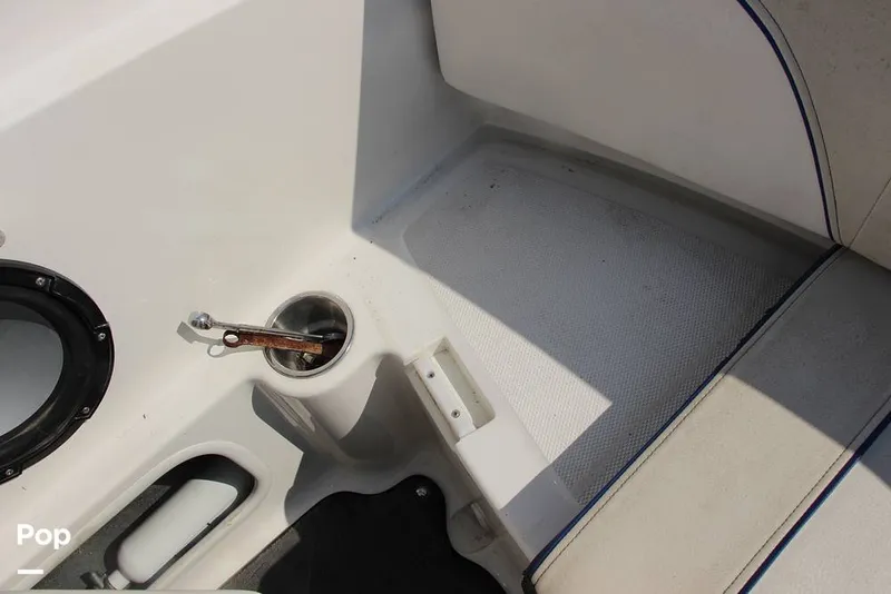 Slide: The Image of Sea Ray 190 Sport 2015 - 13160089