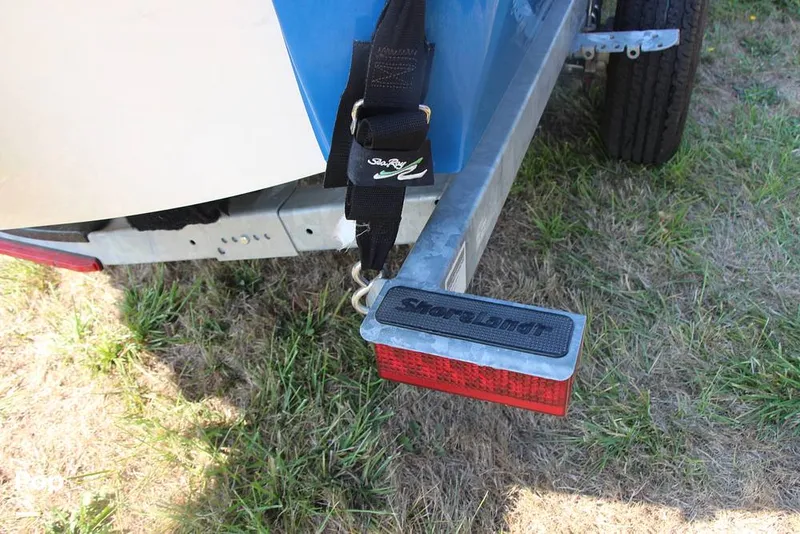 Slide: The Image of Sea Ray 190 Sport 2015 - 13160104