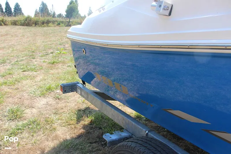 Slide: The Image of Sea Ray 190 Sport 2015 - 13160038