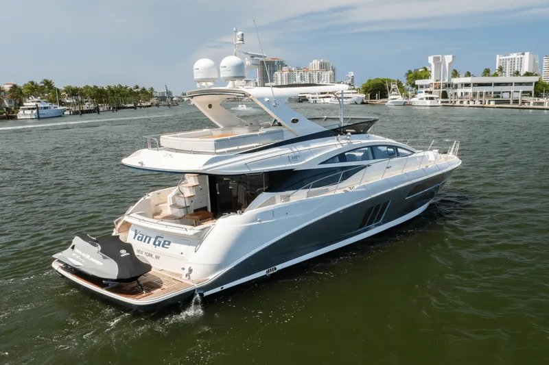 Slide: The Image of Sea Ray 59 FLY 2018 - 5