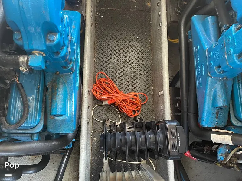 Slide: The Image of Silverton 34 Convertible 2004 - 13139033