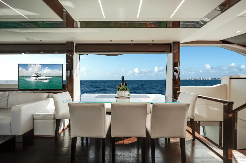 Slide: The Image of Sunseeker 76 YACHT 2019 - 19