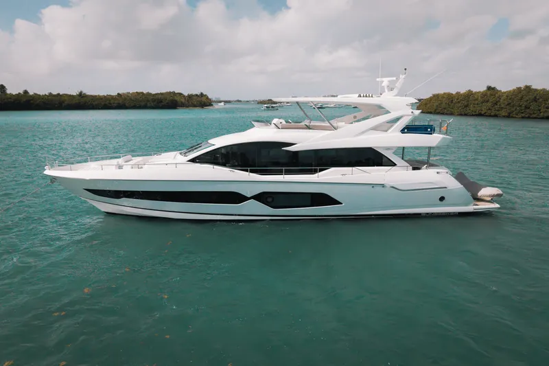 Slide: The Image of Sunseeker 76 YACHT 2019 - 2
