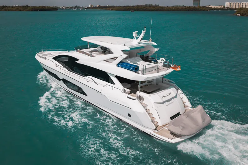 Slide: The Image of Sunseeker 76 YACHT 2019 - 4