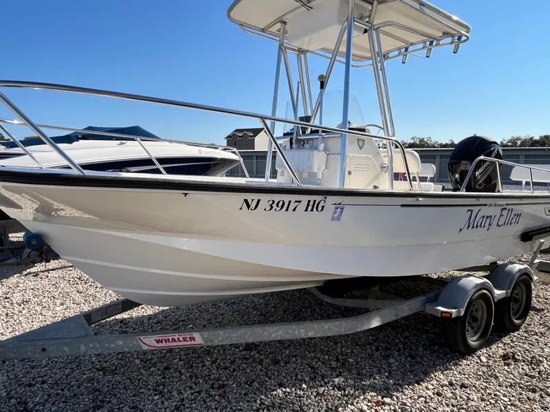 Slide: The Image of Boston Whaler 190 MONTAUK 2014 - 12