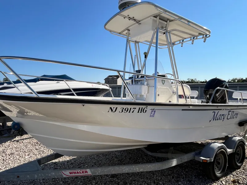 Slide: The Image of Boston Whaler 190 MONTAUK 2014 - 13