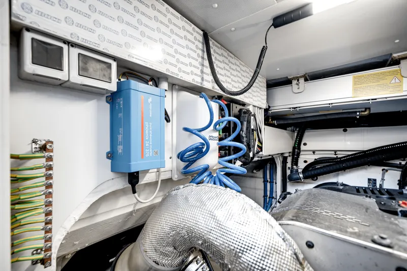 Slide: The Image of Azimut 68 FLY 2023 - 62