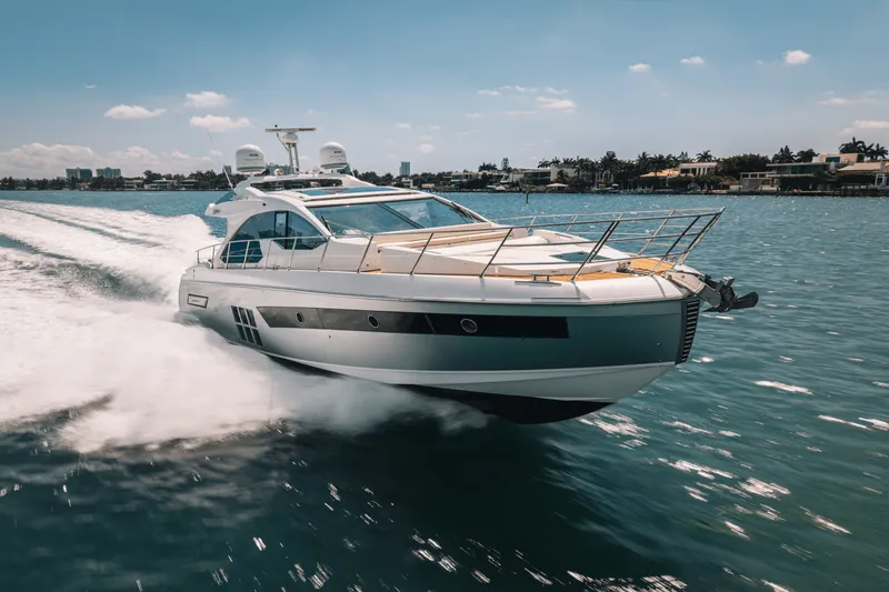 Slide: The Image of Azimut 55S 2017 - 1