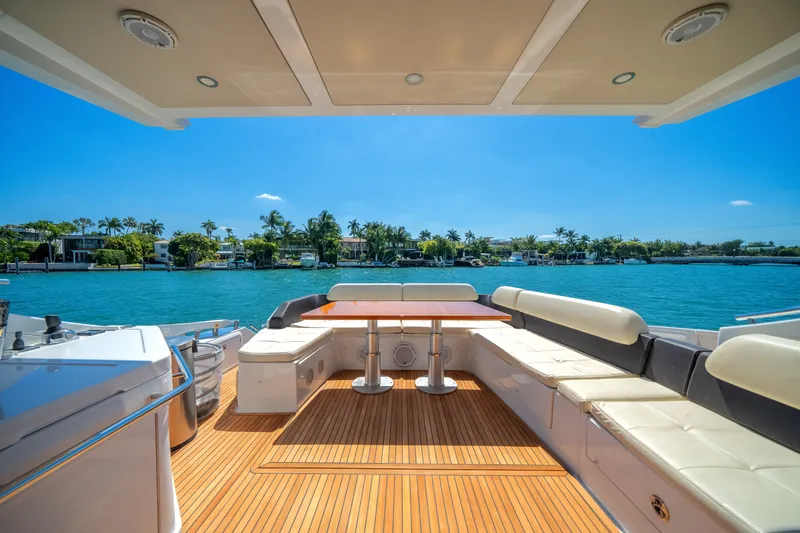 Slide: The Image of Azimut 55S 2017 - 42