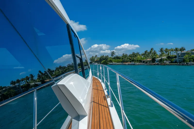 Slide: The Image of Azimut 55S 2017 - 48