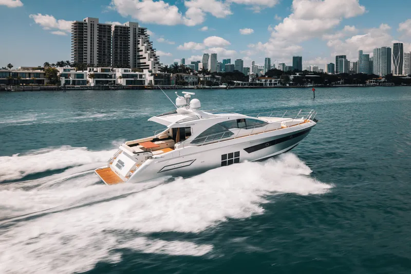 Slide: The Image of Azimut 55S 2017 - 5
