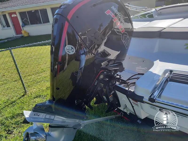 Slide: The Image of Tahoe T18 2022 - 13310009