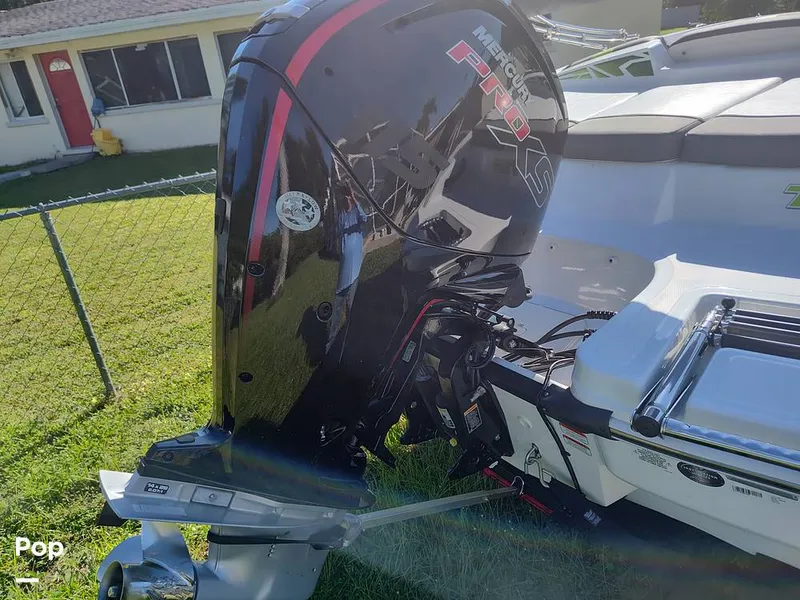Slide: The Image of Tahoe T18 2022 - 13312204
