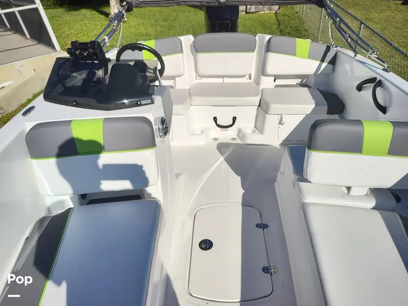 Slide: The Image of Tahoe T18 2022 - 13310018