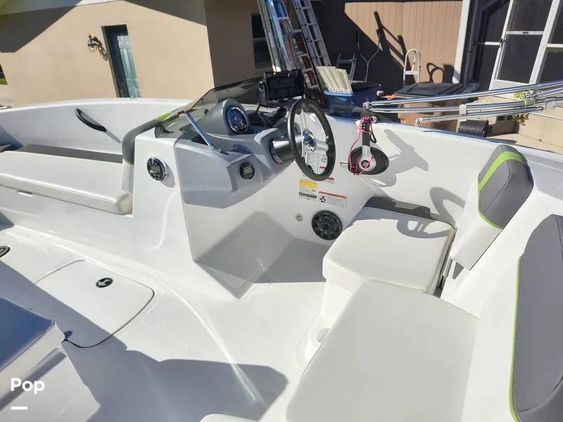 Slide: The Image of Tahoe T18 2022 - 13312211
