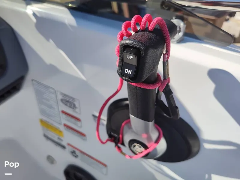 Slide: The Image of Tahoe T18 2022 - 13310020
