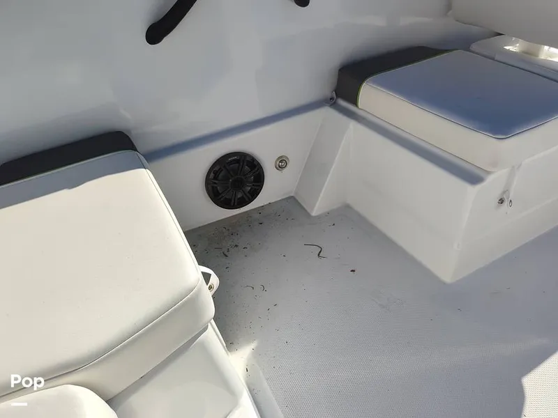 Slide: The Image of Tahoe T18 2022 - 13310021