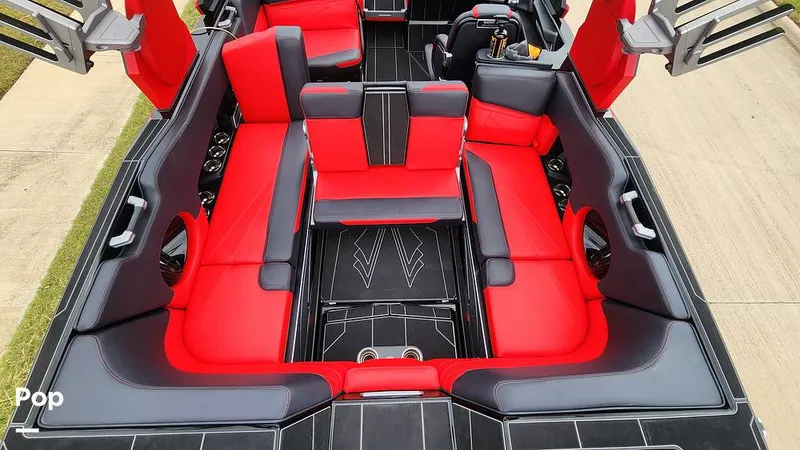 Slide: The Image of Cockpit Seating - 13281230