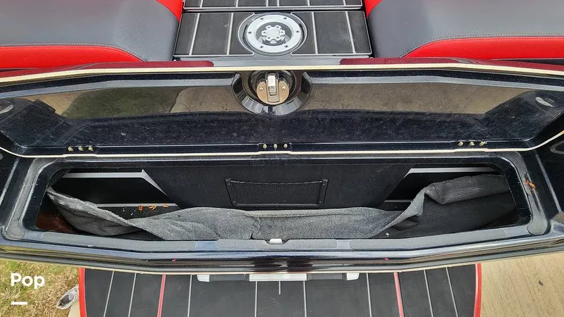 Slide: The Image of Ski Locker - 13281297