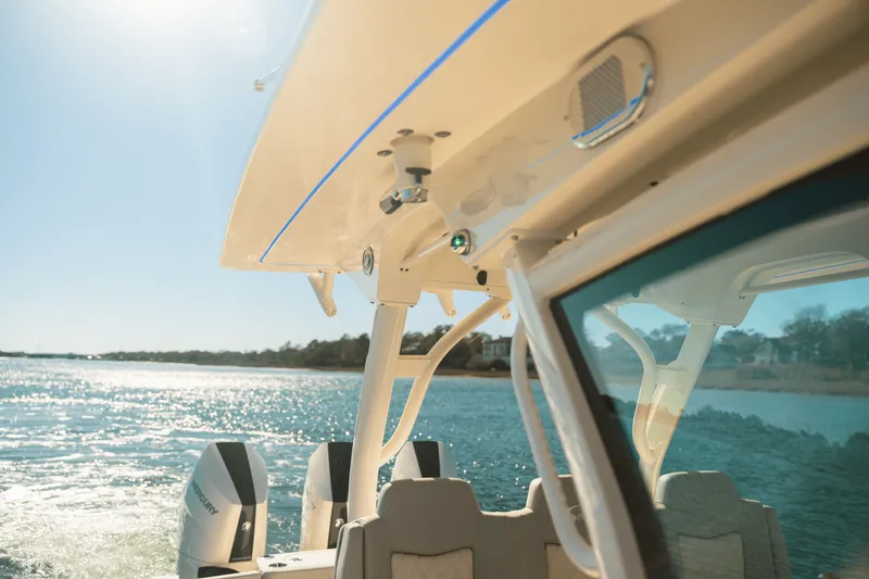 Slide: The Image of Scout 357 LXF 2025 - 33